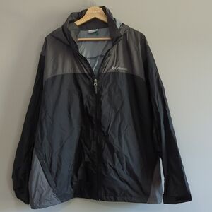 Columbia Men's Two-Tone Windbreaker